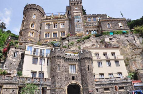In Neapolitan Castle Int 28 Apartment Naples
